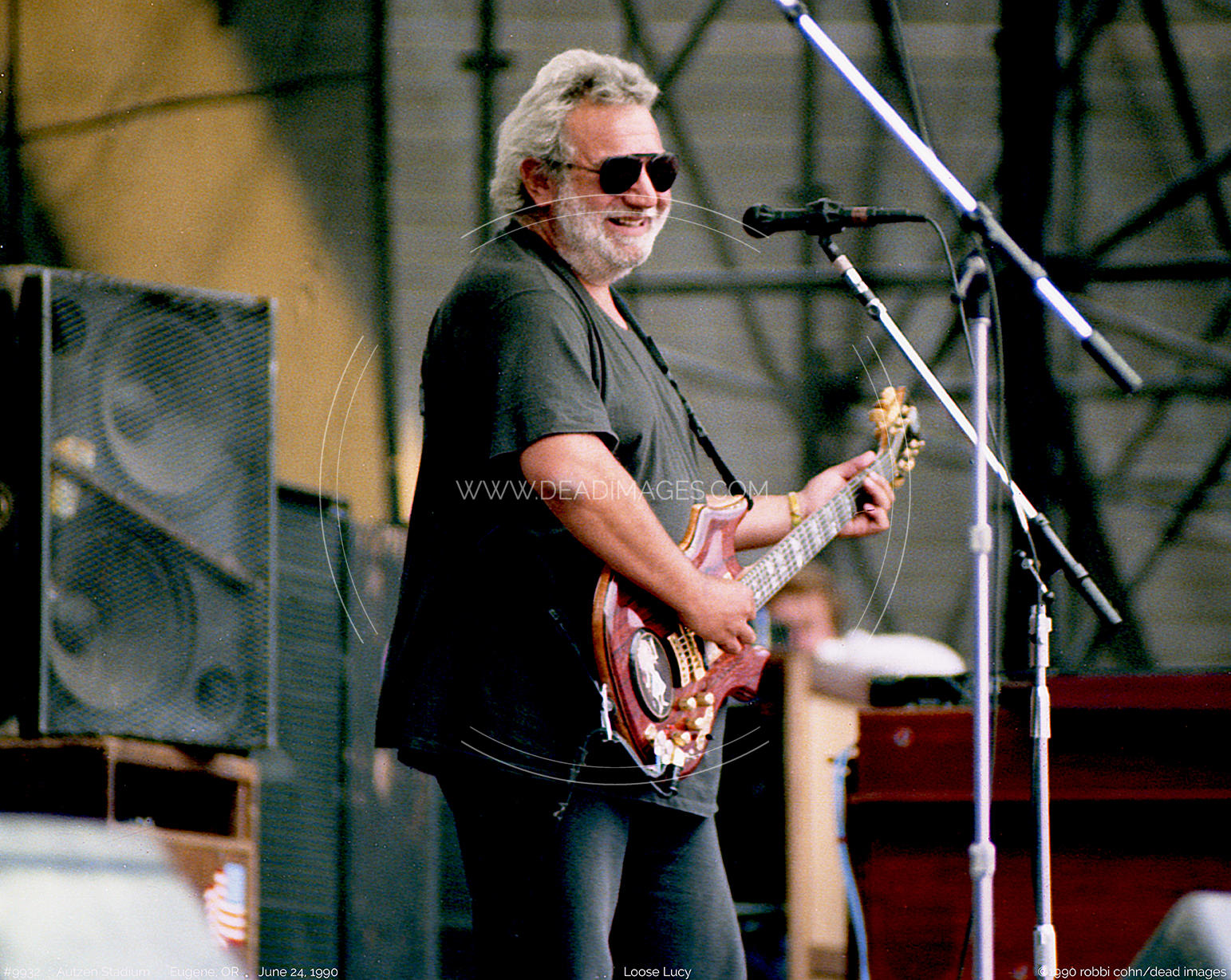 Jerry Garcia - June 24, 1990 - Eugene, OR | Dead Images